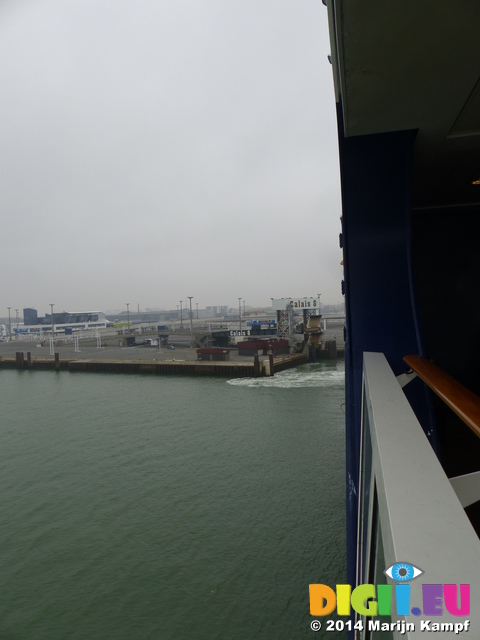 FZ008812 Ferry leaving Calais port